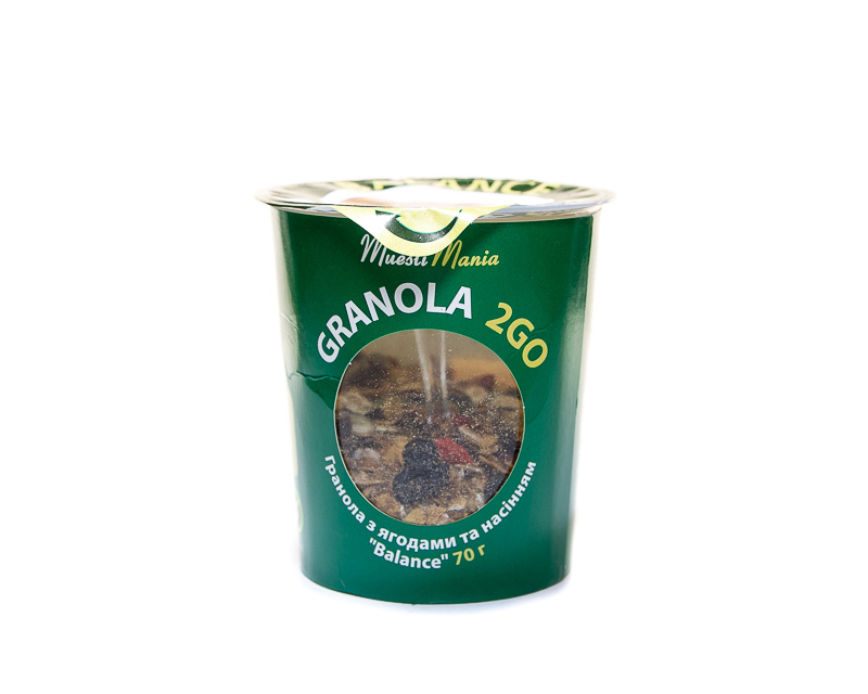 Granola mit Beeren und Samen 